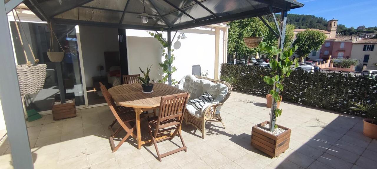 Appartement Provencal Avec Terrasse Dans Le Var Les Arcs-sur-Argens Eksteriør billede